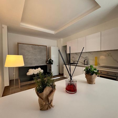 Casa Di Meg Appartamento A Milano Vicino Ai Navigli المظهر الخارجي الصورة